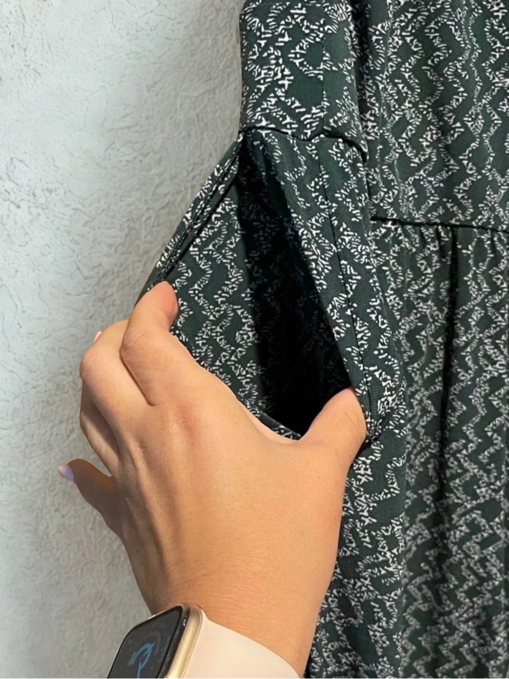 Kaileigh Black Green Wide Leg Jumpsuit Medium Boho Flowy Sleeveless Pockets - Picture 5 of 6